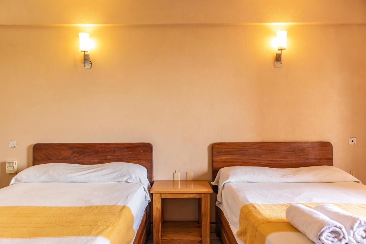 Hotel El Mirador Пуерто Ескондидо Екстериор снимка